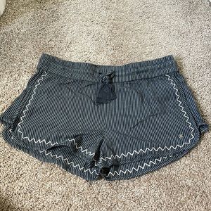 NWT Roxy Shorts size medium